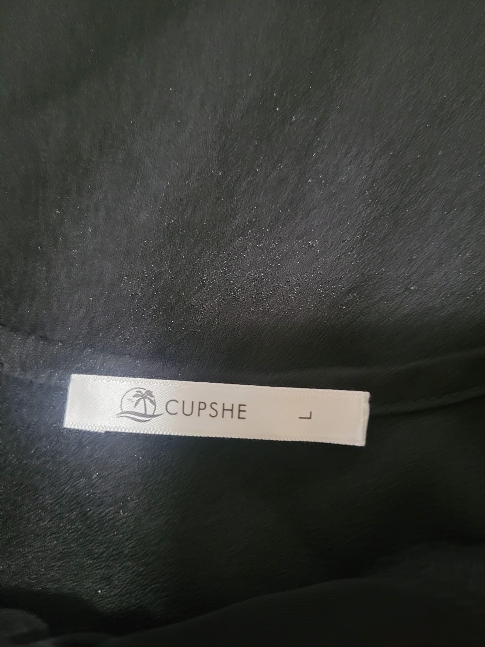 Cupshe Black V-Neck Spaghetti Strap Cami Size L - Picture 3 of 3